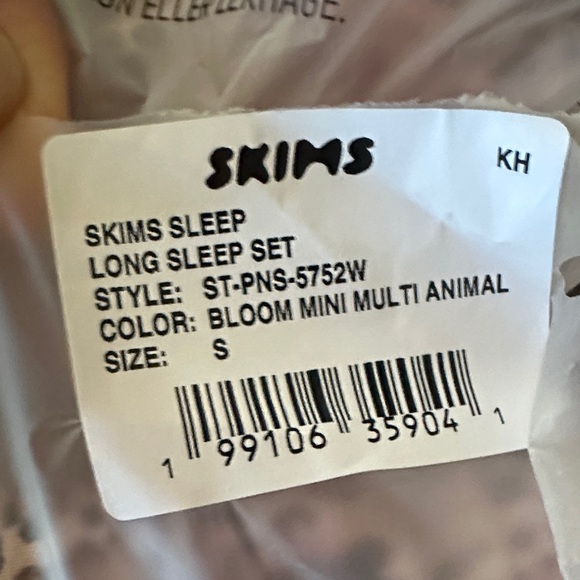 SKIMS Pink and Gray Animal Print Set - Picture 2 of 4